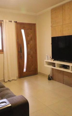 Casa à venda com 100m², 2 quartos e 1 vaga