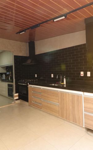Casa à venda com 100m², 2 quartos e 1 vaga