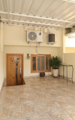 Casa à venda com 100m², 2 quartos e 1 vaga