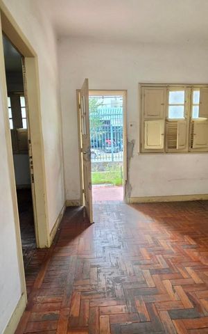 Casa para alugar com 181m², 6 quartos e 3 vagas Casa para alugar com 181m², 6 quartos e 3 vagasSala
