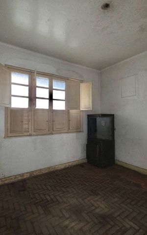 Casa para alugar com 181m², 6 quartos e 3 vagas Casa para alugar com 181m², 6 quartos e 3 vagasQuarto