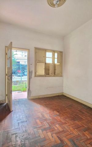 Casa para alugar com 181m², 6 quartos e 3 vagas Casa para alugar com 181m², 6 quartos e 3 vagasSala