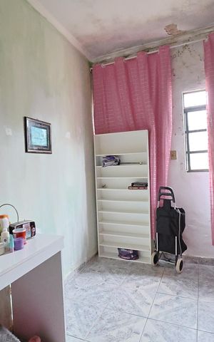 Casa à venda com 400m², 1 quarto e 2 vagasQuarto