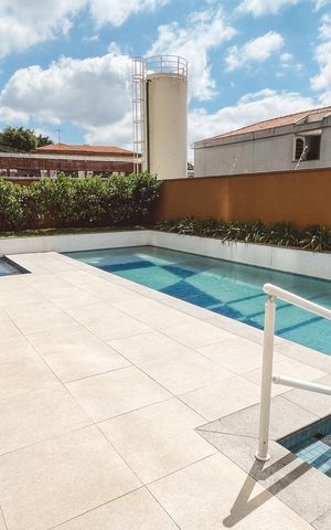 Apartamento à venda com 74m², 2 quartos e 2 vagasÁrea comum - Piscina