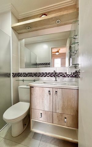 Apartamento à venda com 67m², 3 quartos e 1 vaga Apartamento à venda com 67m², 3 quartos e 1 vagaBanheiro suíte