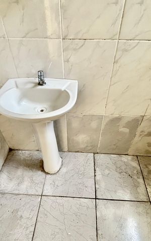 Casa para alugar com 60m², 2 quartos e 1 vaga Casa para alugar com 60m², 2 quartos e 1 vagaBanheiro da Suíte 1