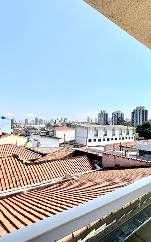 Casa para alugar com 60m², 2 quartos e 1 vaga Casa para alugar com 60m², 2 quartos e 1 vagaVaranda