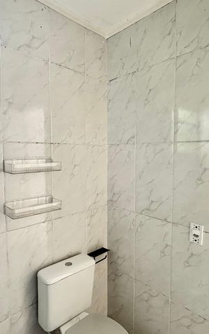 Casa para alugar com 60m², 2 quartos e 1 vaga Casa para alugar com 60m², 2 quartos e 1 vagaBanheiro da Suíte 1
