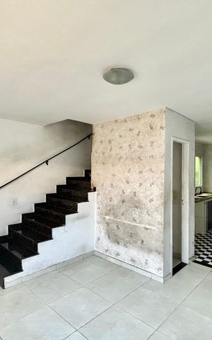 Casa para alugar com 60m², 2 quartos e 1 vaga Casa para alugar com 60m², 2 quartos e 1 vagaSala