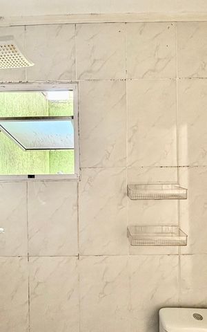 Casa para alugar com 60m², 2 quartos e 1 vaga Casa para alugar com 60m², 2 quartos e 1 vagaBanheiro da Suíte 1