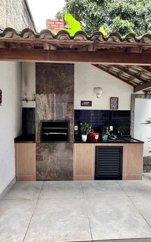 Casa de condomínio à venda com 144m², 3 quartos e 2 vagas Casa de condomínio à venda com 144m², 3 quartos e 2 vagasÁrea gourmet