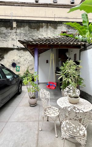 Casa de condomínio à venda com 144m², 3 quartos e 2 vagas Casa de condomínio à venda com 144m², 3 quartos e 2 vagasQuintal