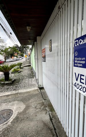 Casa de condomínio à venda com 144m², 3 quartos e 2 vagas Casa de condomínio à venda com 144m², 3 quartos e 2 vagasFachada