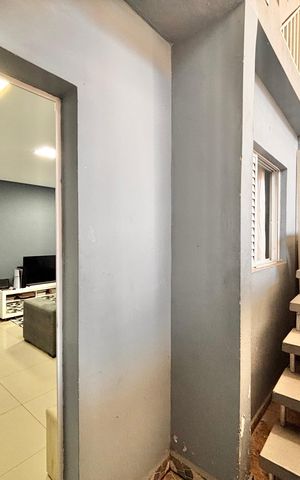 Casa à venda com 150m², 5 quartos e 1 vaga Casa à venda com 150m², 5 quartos e 1 vagaEntrada casa 1