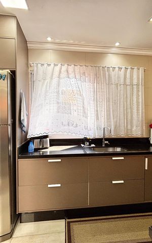 Casa à venda com 150m², 5 quartos e 1 vaga Casa à venda com 150m², 5 quartos e 1 vagaCozinha casa 3