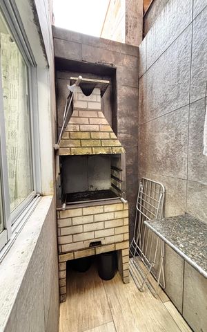 Casa à venda com 150m², 5 quartos e 1 vaga Casa à venda com 150m², 5 quartos e 1 vagaChurrasqueira casa 1