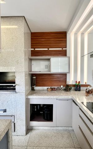Apartamento à venda com 200m², 3 quartos e 3 vagas