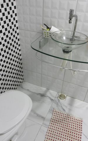 Casa para alugar com 300m², 5 quartos e 2 vagasBanheiro Social 1