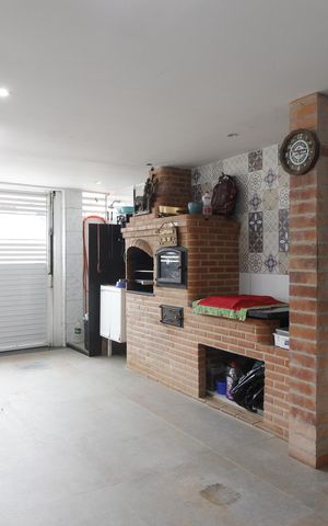 Casa para alugar com 300m², 5 quartos e 2 vagasÁrea gourmet/Garagem