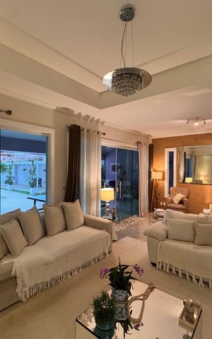Casa de condomínio para alugar com 570m², 5 quartos e 3 vagas Casa de condomínio para alugar com 570m², 5 quartos e 3 vagasSala