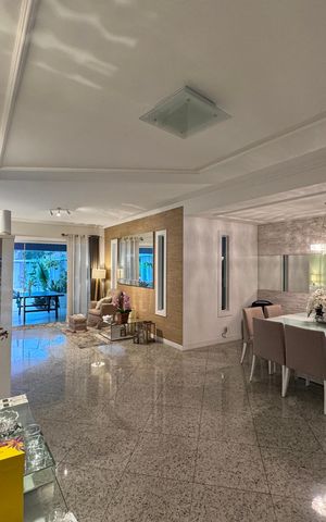 Casa de condomínio para alugar com 570m², 5 quartos e 3 vagas Casa de condomínio para alugar com 570m², 5 quartos e 3 vagasSala
