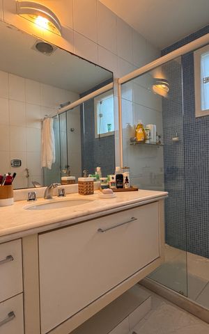 Casa de condomínio para alugar com 570m², 5 quartos e 3 vagas Casa de condomínio para alugar com 570m², 5 quartos e 3 vagasSuíte 2 - Banheiro