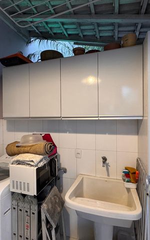 Casa de condomínio para alugar com 570m², 5 quartos e 3 vagas Casa de condomínio para alugar com 570m², 5 quartos e 3 vagasÁrea de Serviço