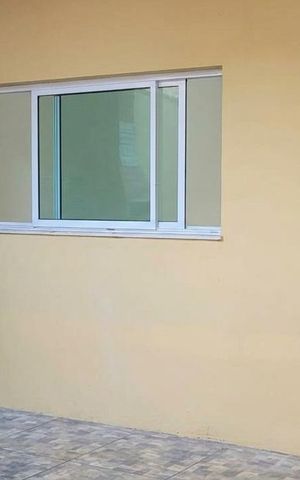 Casa à venda com 150m², 2 quartos e 3 vagas Casa à venda com 150m², 2 quartos e 3 vagasÁrea externa