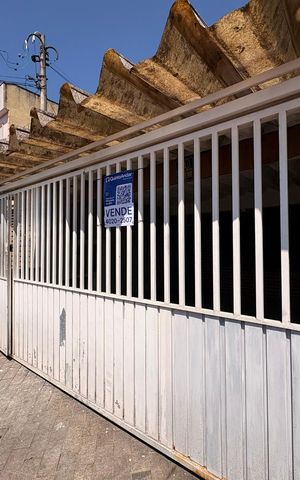 Casa à venda com 86m², 2 quartos e 2 vagas Casa à venda com 86m², 2 quartos e 2 vagasFachada + plaquinha FADD-437