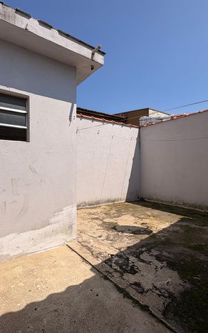 Casa à venda com 86m², 2 quartos e 2 vagas Casa à venda com 86m², 2 quartos e 2 vagasQuintal