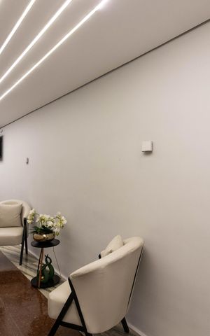 Apartamento à venda com 108m², 3 quartos e sem vaga Apartamento à venda com 108m², 3 quartos e sem vagaHall social