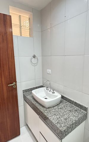 Casa para alugar com 198m², 4 quartos e 1 vagaBanheiro Social