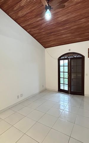 Casa para alugar com 198m², 4 quartos e 1 vagaSala