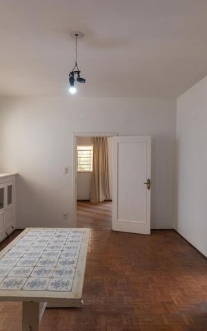 Casa para alugar com 250m², 3 quartos e 2 vagas Casa para alugar com 250m², 3 quartos e 2 vagasSala de jantar
