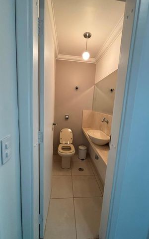 Apartamento para alugar com 170m², 3 quartos e 3 vagas Apartamento para alugar com 170m², 3 quartos e 3 vagasBanheiro