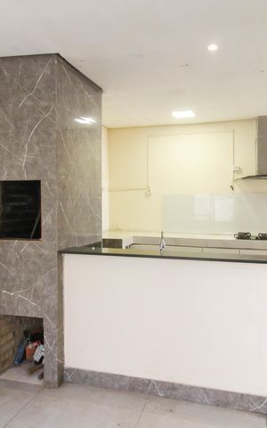 Casa para alugar com 163m², 3 quartos e 3 vagas Casa para alugar com 163m², 3 quartos e 3 vagasCozinha