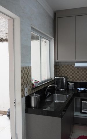 Casa à venda com 160m², 3 quartos e sem vagaCozinha e Área de Serviço