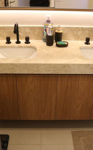 Apartamento à venda com 147m², 3 quartos e 2 vagasBanheiro 3