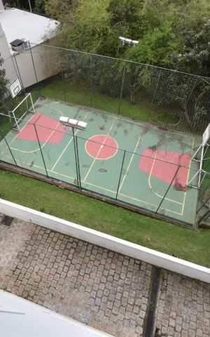 Casa de condomínio à venda com 320m², 3 quartos e 5 vagasVista do ático