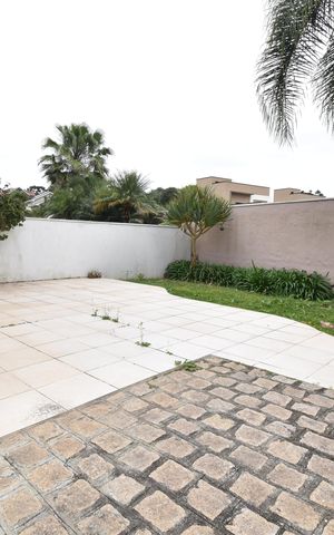 Casa de condomínio à venda com 320m², 3 quartos e 5 vagasÁrea externa