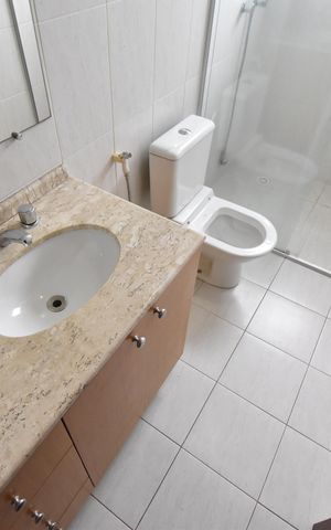 Casa de condomínio à venda com 320m², 3 quartos e 5 vagasBanheiro 2