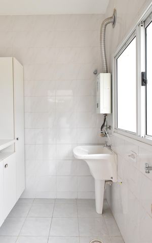 Casa de condomínio à venda com 320m², 3 quartos e 5 vagasÁrea de Serviço