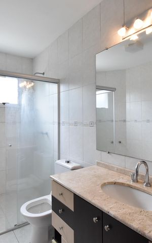 Casa de condomínio à venda com 320m², 3 quartos e 5 vagasBanheiro da Suíte