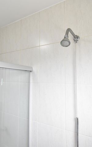 Casa de condomínio à venda com 320m², 3 quartos e 5 vagasBanheiro 2
