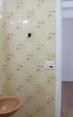 Apartamento para alugar com 70m², 2 quartos e sem vagaBanheiro