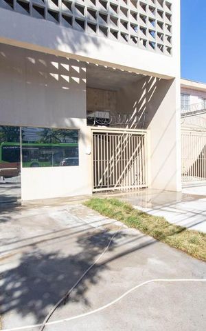 Casa à venda com 43m², 2 quartos e 1 vaga Casa à venda com 43m², 2 quartos e 1 vagaFachada