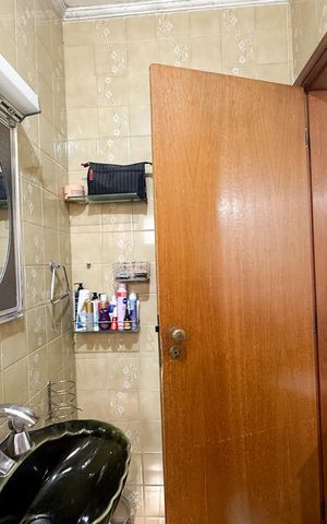 Casa para alugar com 150m², 2 quartos e 3 vagas Casa para alugar com 150m², 2 quartos e 3 vagasBanheiro