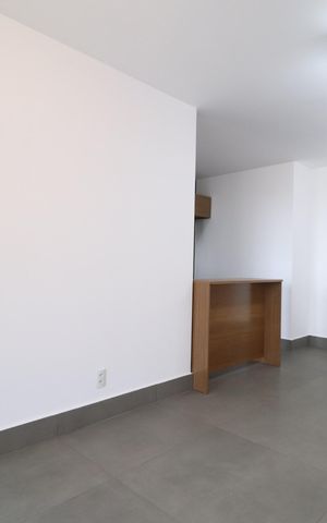 Apartamento para alugar com 78m², 2 quartos e 2 vagasSala