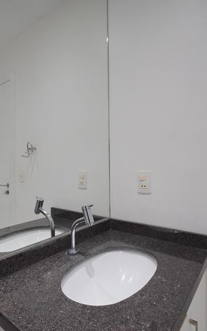 Apartamento para alugar com 58m², 2 quartos e 1 vagaBanheiro 