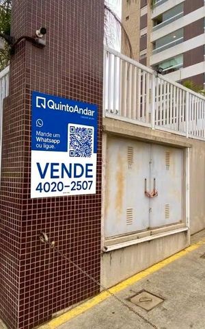 Apartamento à venda com 118m², 3 quartos e 3 vagas Apartamento à venda com 118m², 3 quartos e 3 vagasFachada e Placa